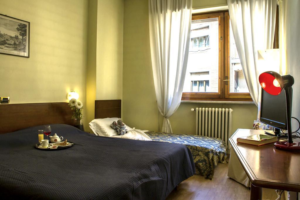 Domus Hotel Alessandria Exterior foto