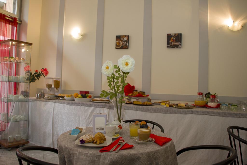 Domus Hotel Alessandria Exterior foto