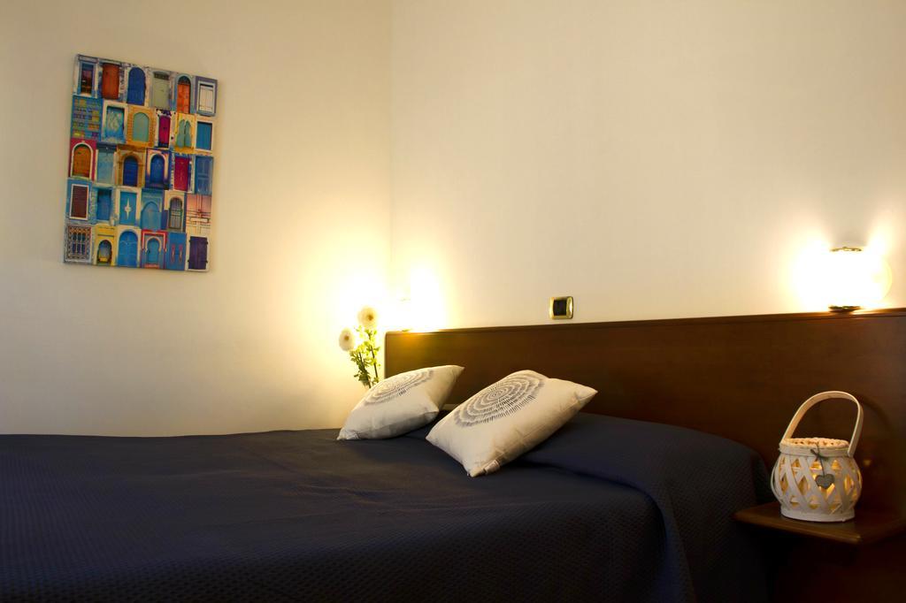 Domus Hotel Alessandria Exterior foto